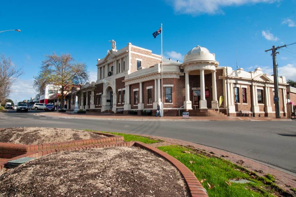 things to do in leongatha victoria